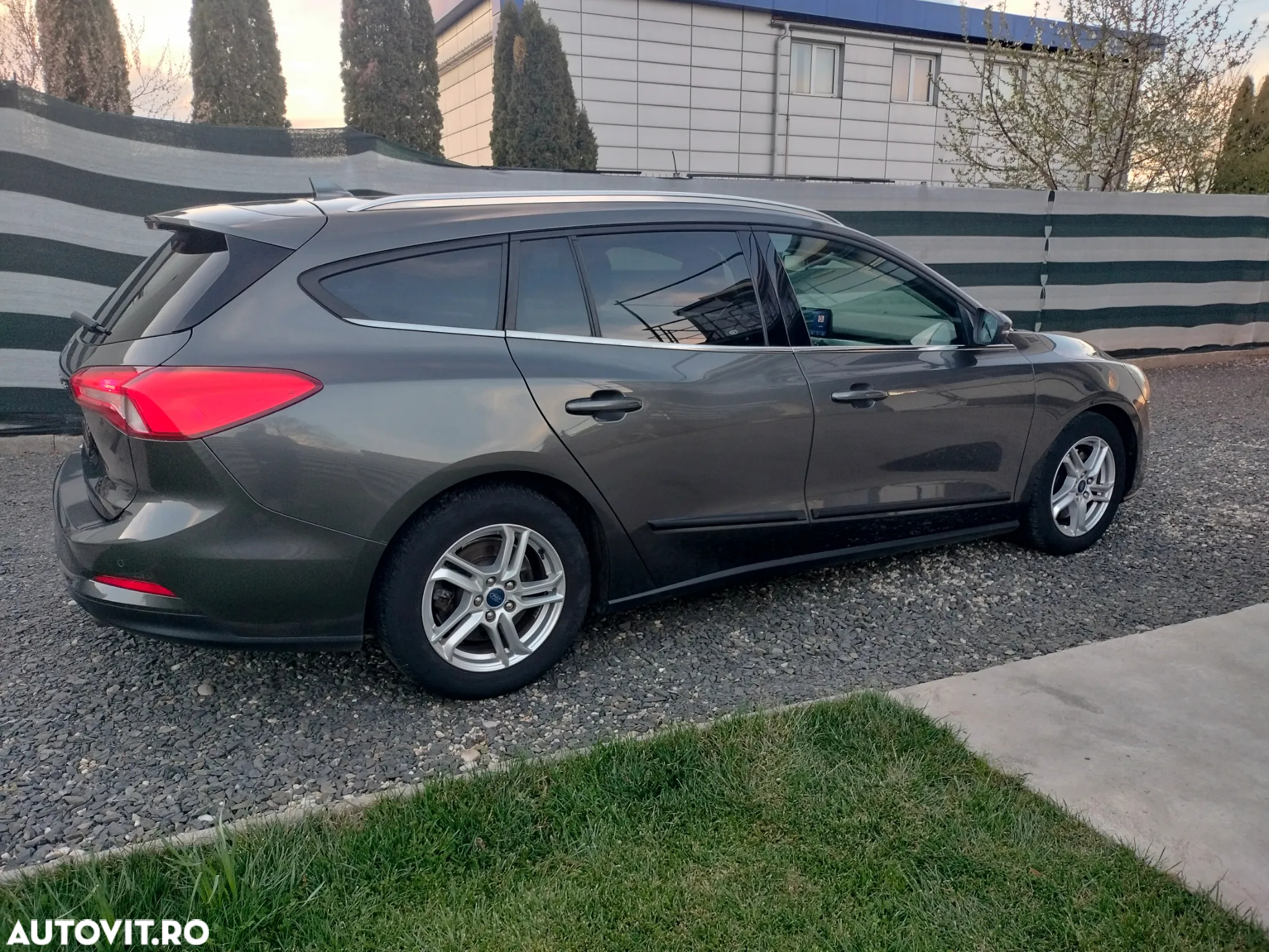 Ford Focus Turnier 1.5 EcoBlue Start-Stopp-System ACTIVE - 19