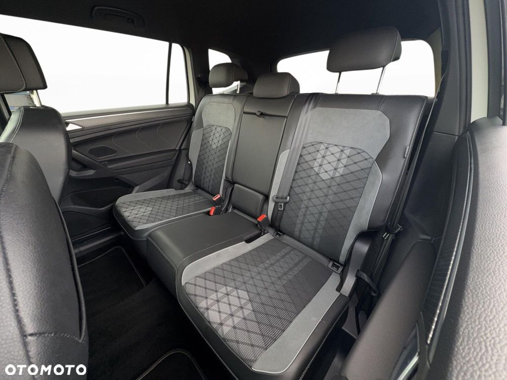 Volkswagen Tiguan Allspace 2.0 TSI 4Mot R-Line DSG - 24