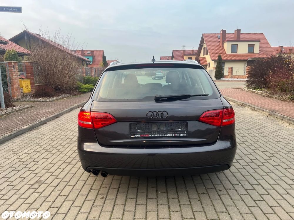 Audi A4 Avant 2.0 TDI - 10
