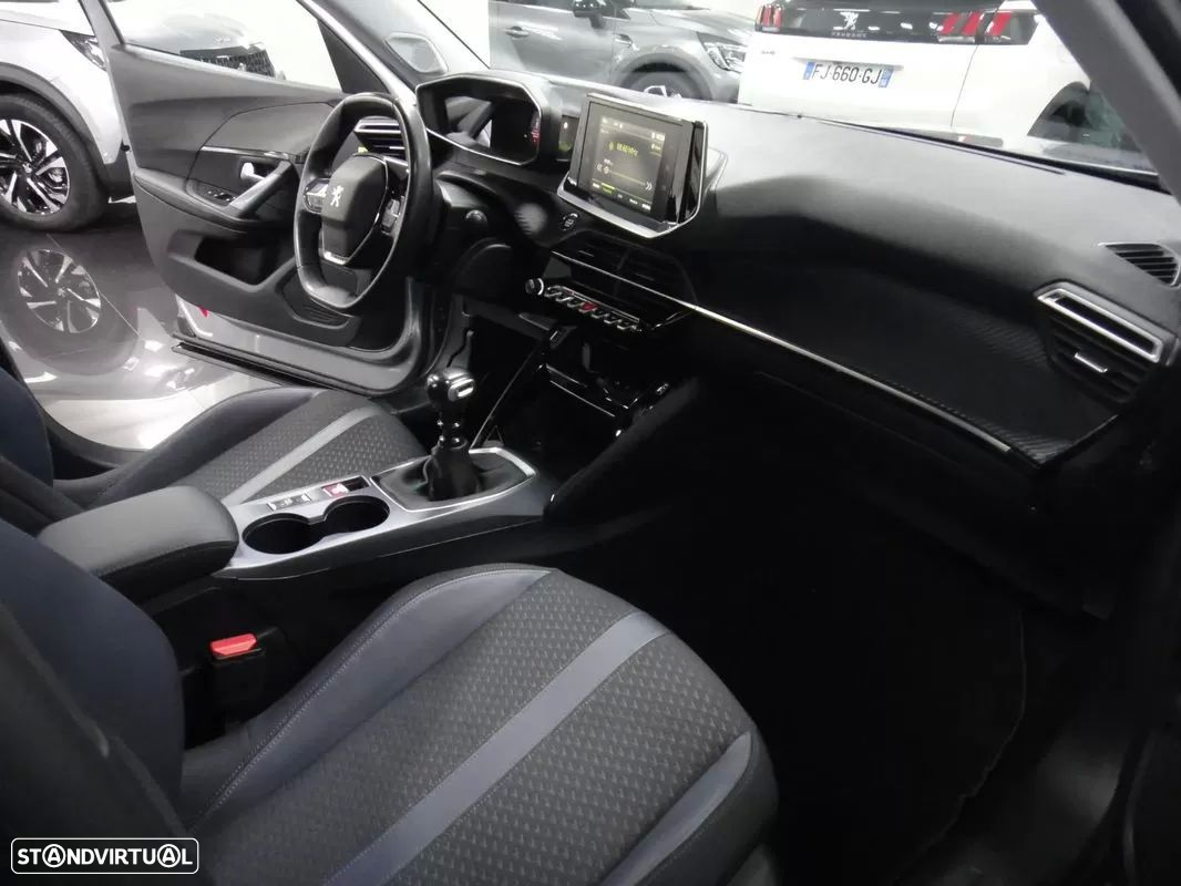 Peugeot 2008 - 20