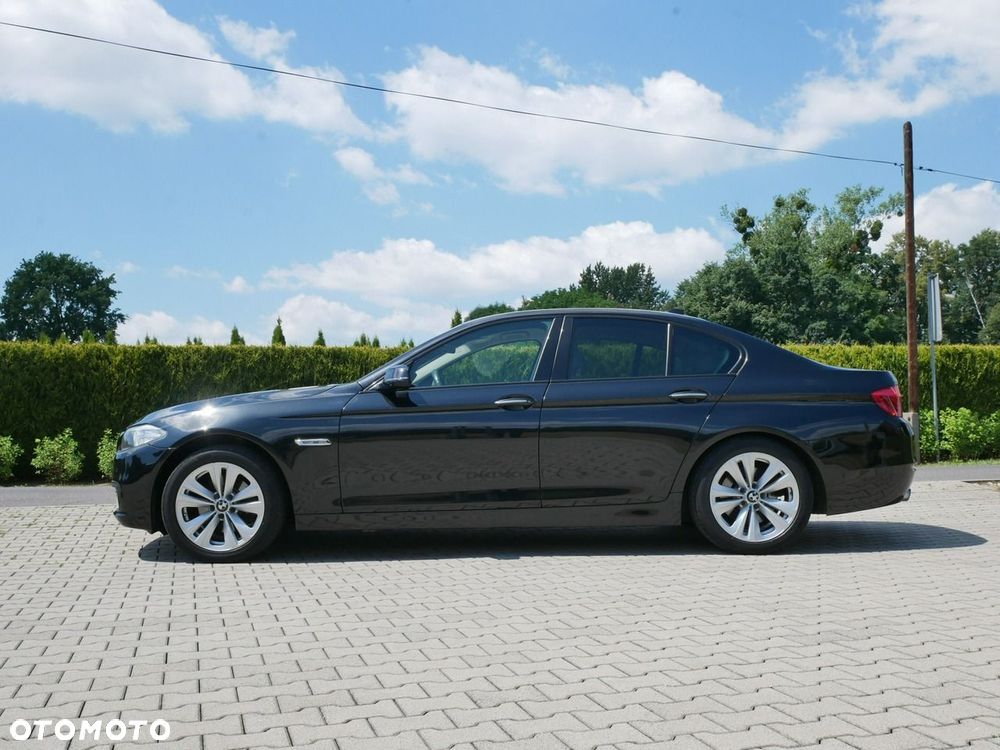 BMW Seria 5 520d xDrive - 2
