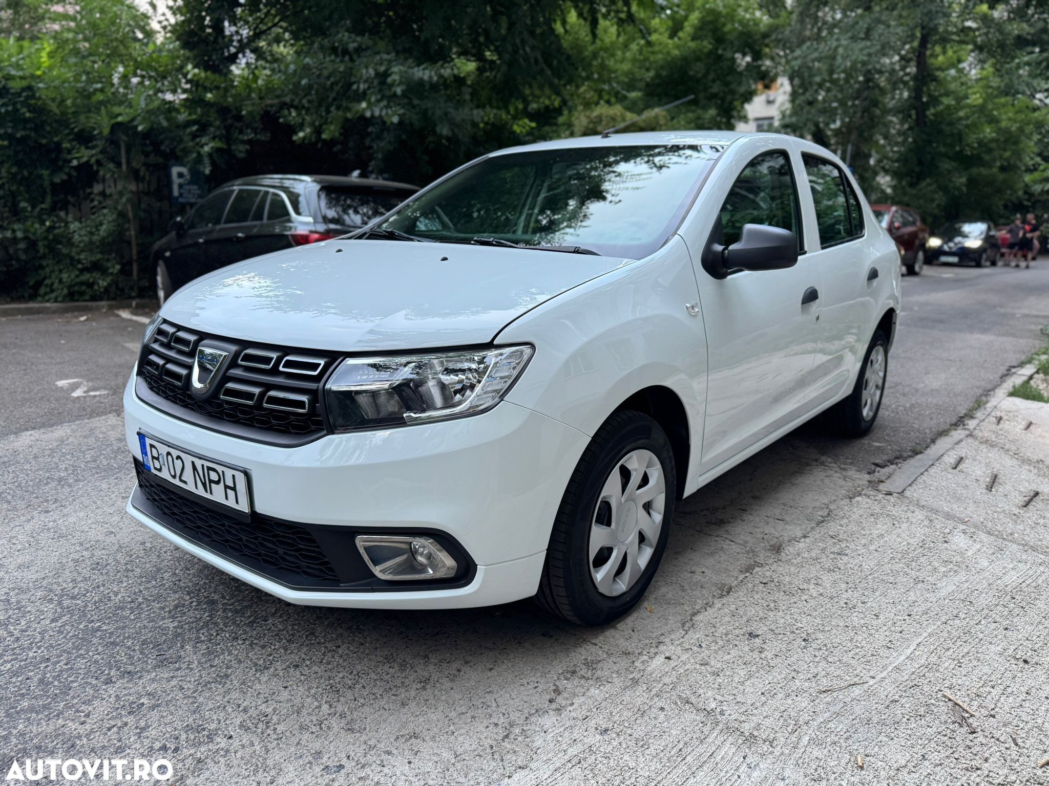 Dacia Logan - 1