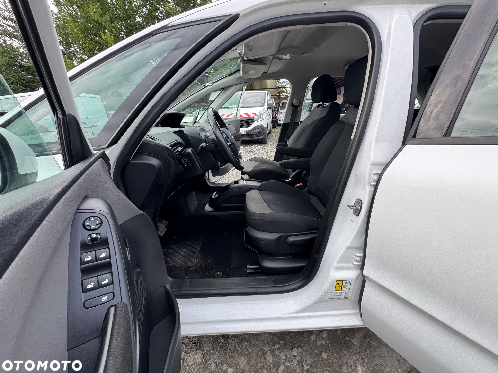 Citroën C4 Picasso BlueHDi 120 EAT6 Business Class - 13