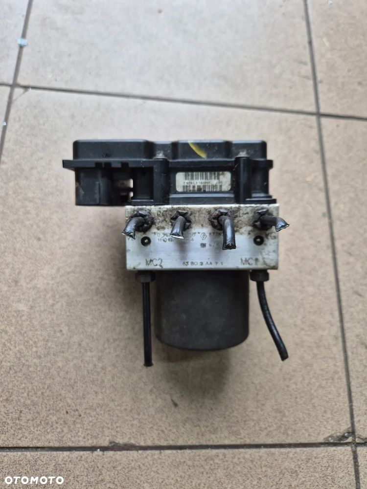 POMPA ABS TRAFIC VIVARO PRIMASTAR 01-14r.