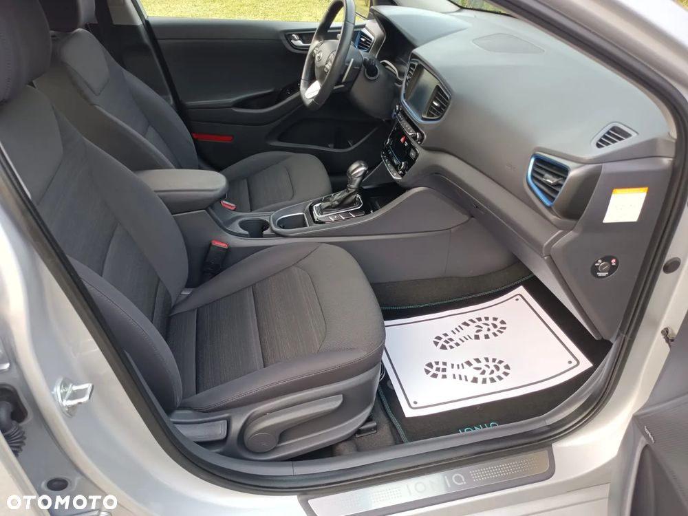 Hyundai IONIQ - 34