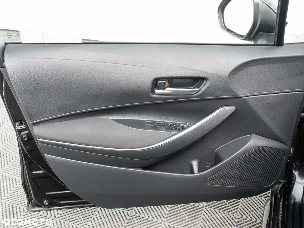 Toyota Corolla - 11