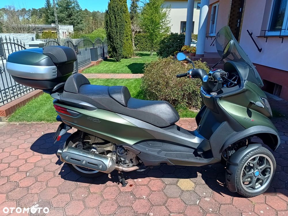 Piaggio MP-3 - 1