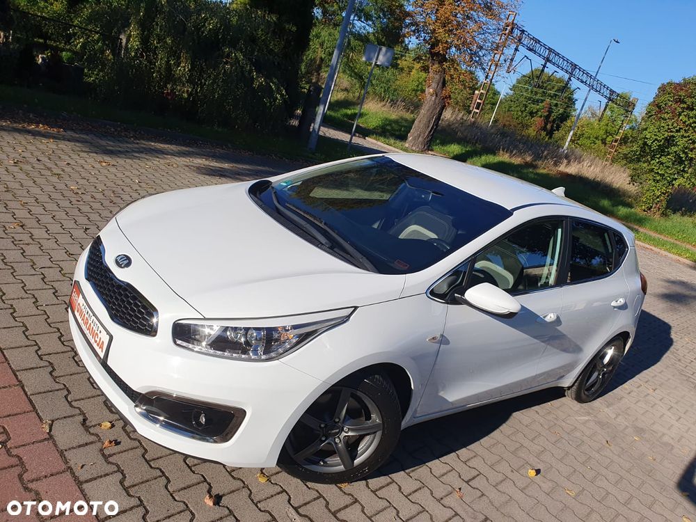 Kia Ceed 1.6 GDI XL - 1
