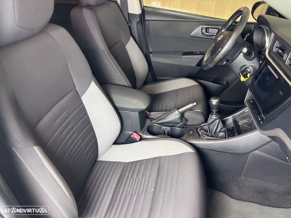 Toyota Auris Touring Sports - 9