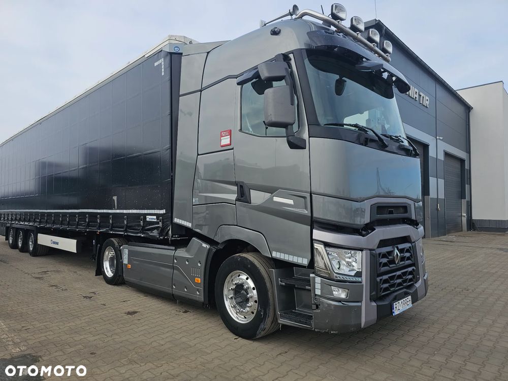 Renault T520 - 3