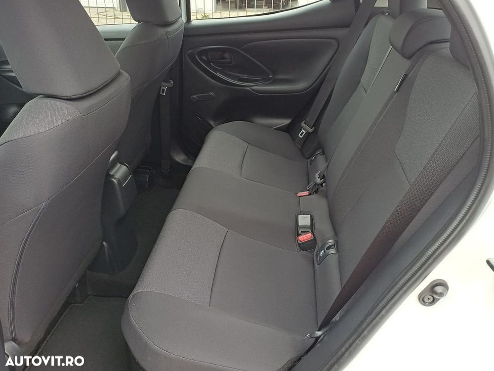 Toyota Yaris - 9