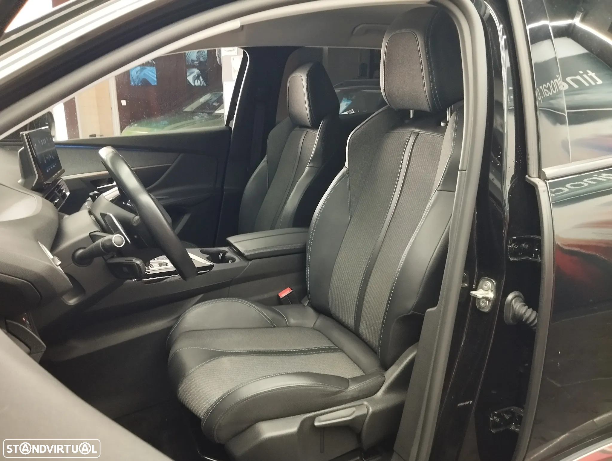 Peugeot 3008 1.6 Hybrid Allure Pack e-EAT8 - 17
