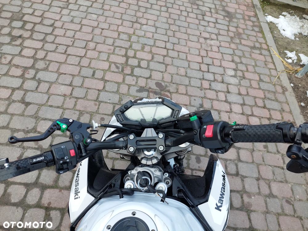 Kawasaki Z - 12