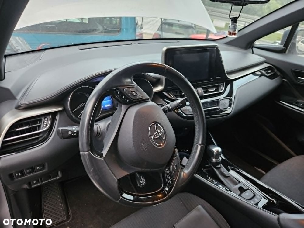 Toyota C-HR Style Selection - 4