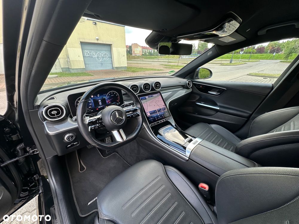 Mercedes-Benz Klasa C 180 9G-TRONIC AMG Line - 27