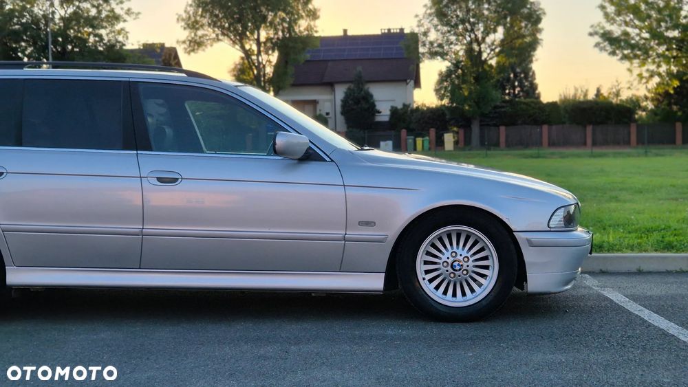 BMW Seria 5 520i - 3