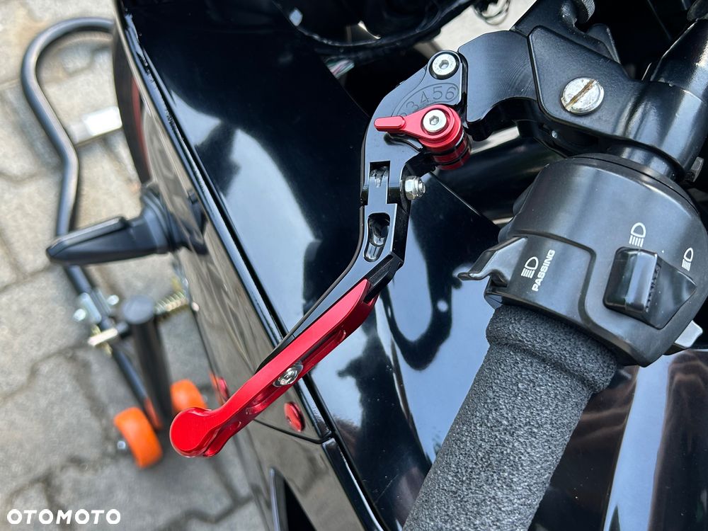 Honda CBR - 11
