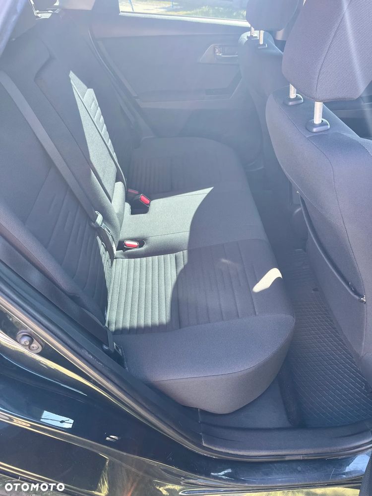 Toyota Auris 1.6 Prestige - 12