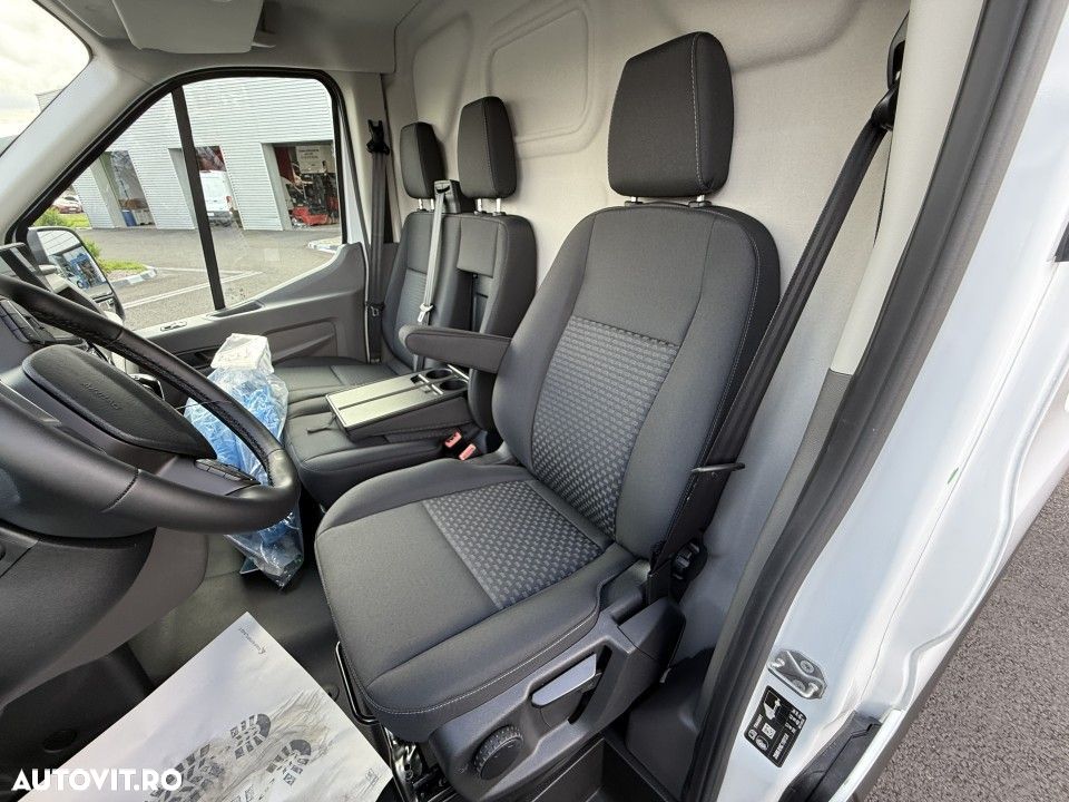 Ford Transit - 12