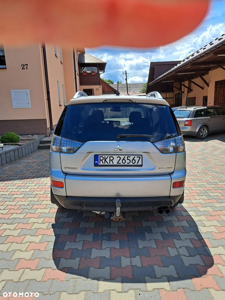 Mitsubishi Outlander 2.0 DID Instyle - 18