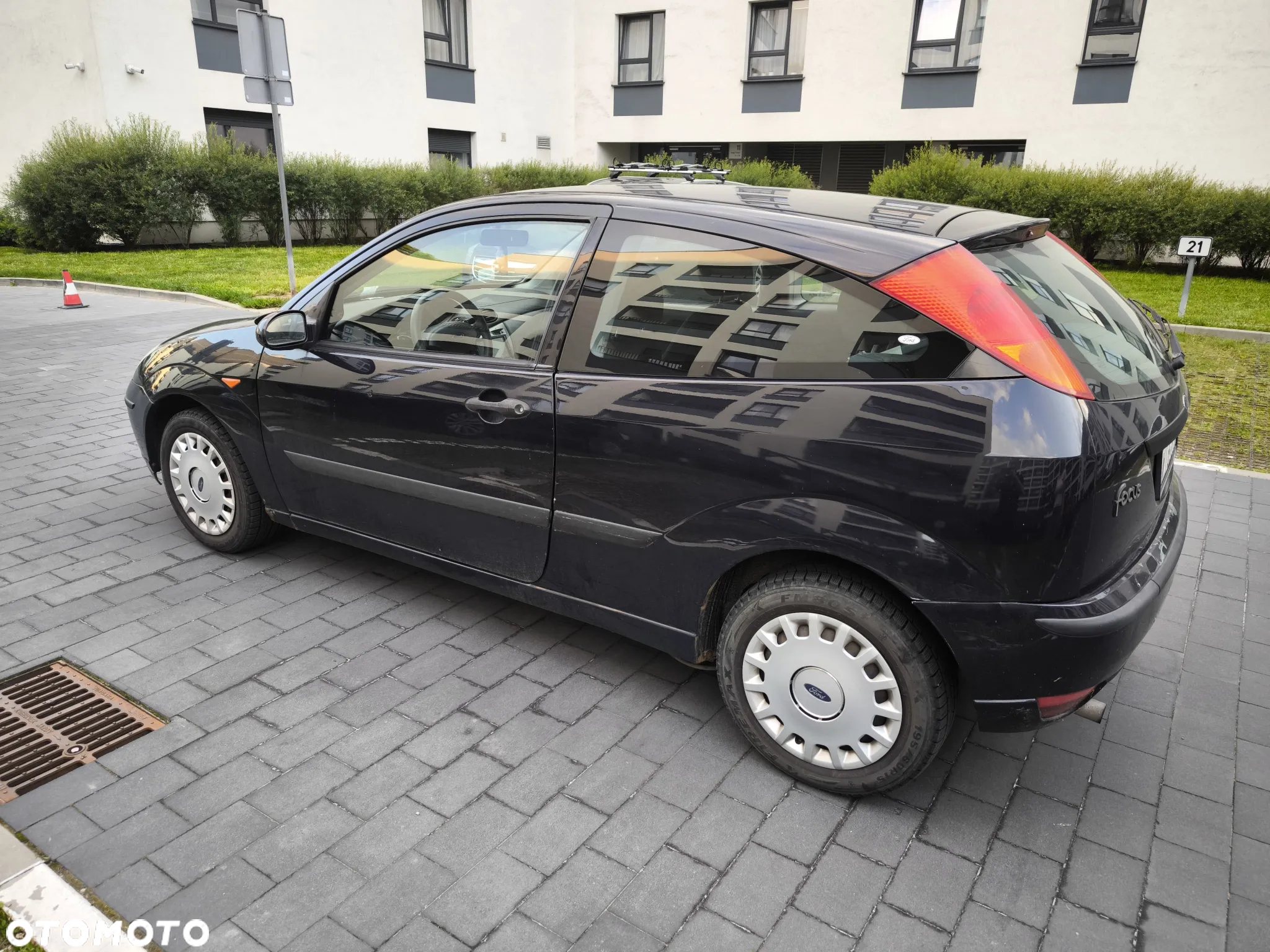 Ford Focus 1.6 16V Ambiente - 5