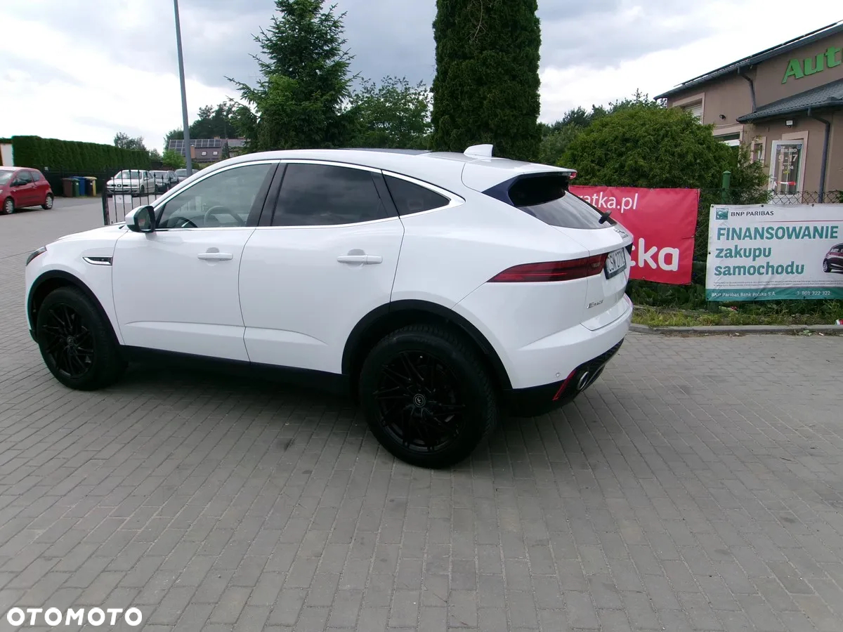Jaguar E-Pace - 4