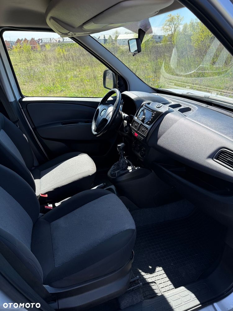 Fiat Doblo 2.0 16V Multijet Emotion - 8