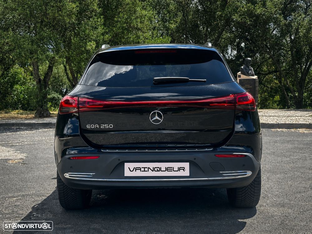 Mercedes-Benz EQA 250 - 8