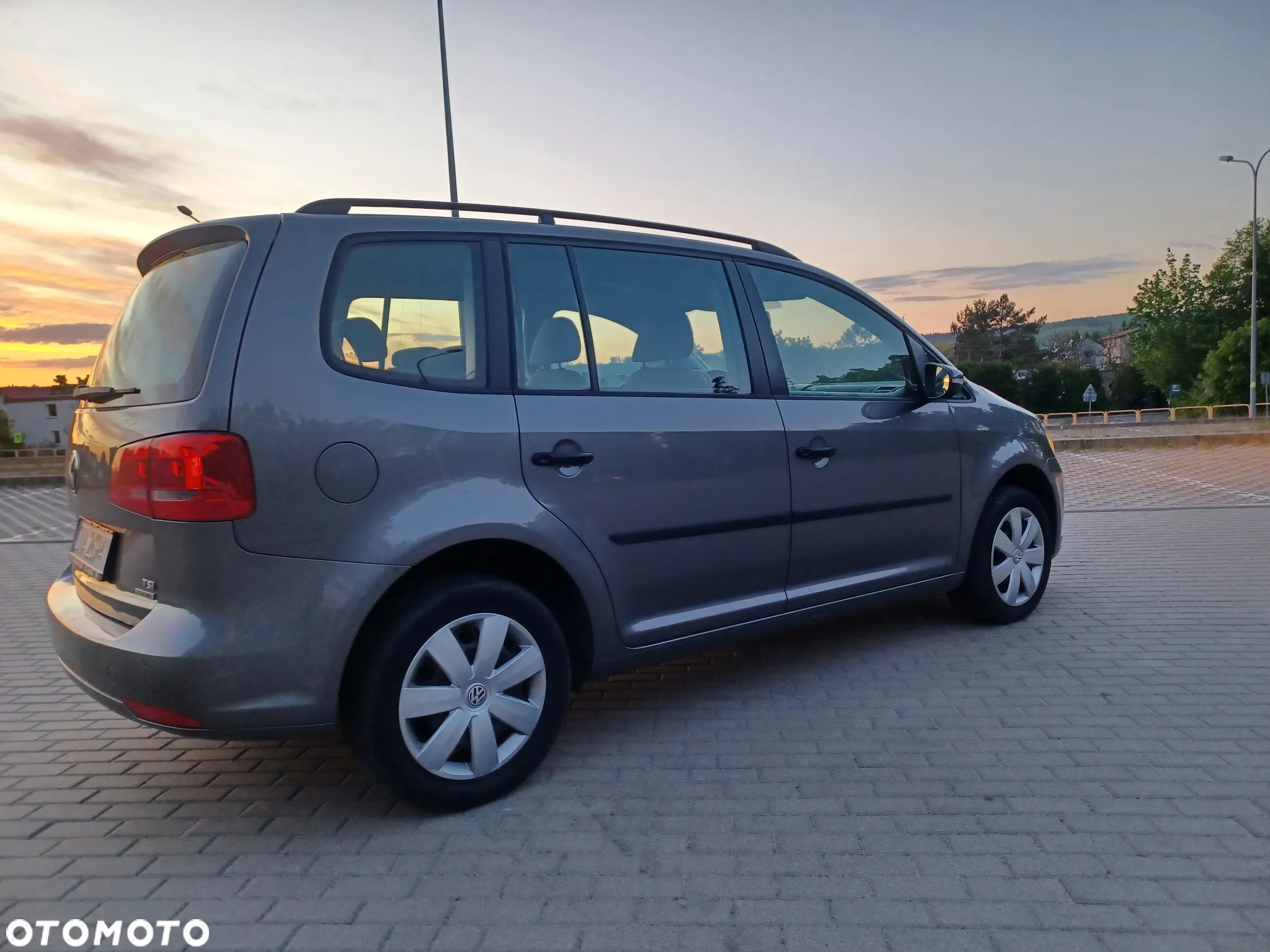 Volkswagen Touran 1.4 TSI Comfortline - 4