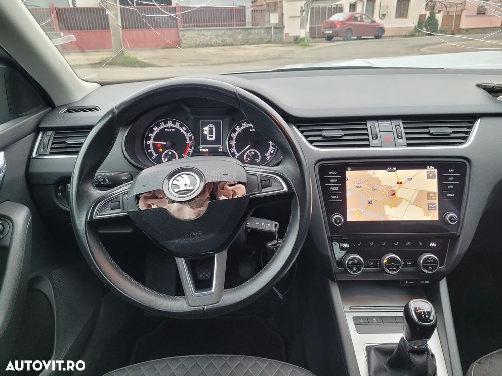 Skoda Octavia 1.6 TDI Active - 10