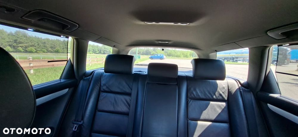 Audi A4 Avant 2.7 TDI DPF - 16