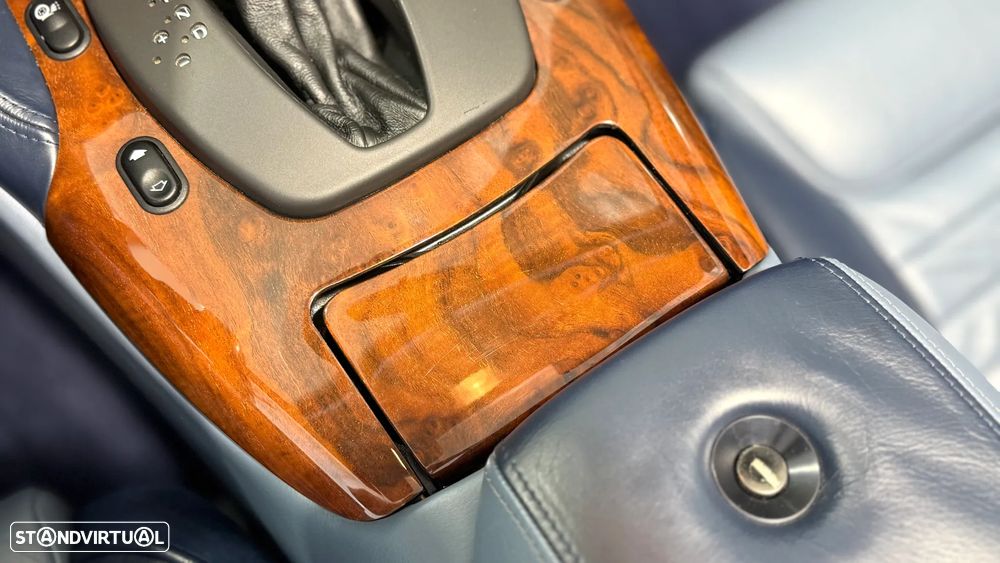 Aston Martin DB7 Vantage Volante - 34