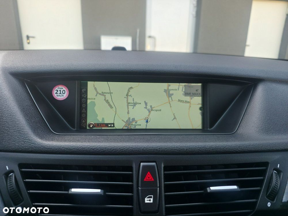 BMW X1 - 16