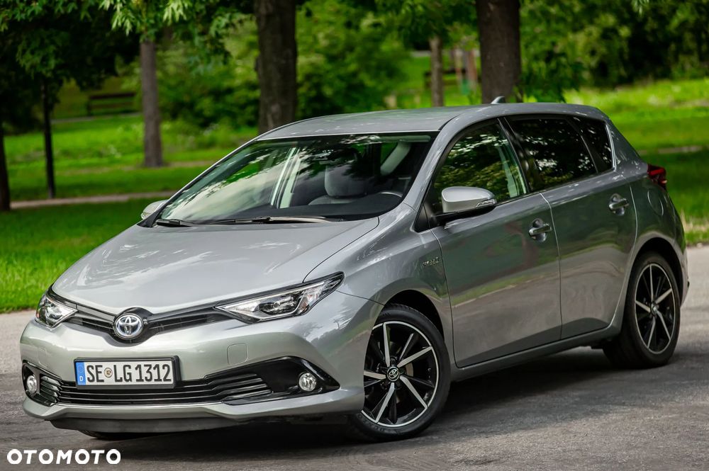 Toyota Auris Hybrid 135 Premium - 13