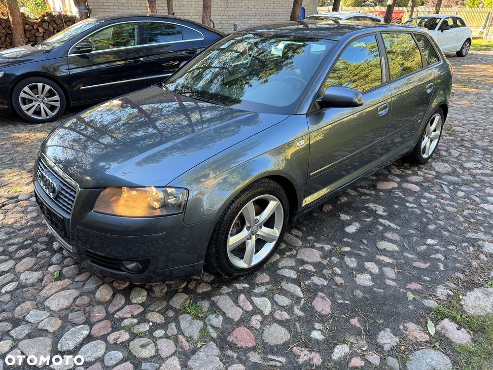 Audi A3 Sportback 1.9 TDI S line Sportpaket plus - 12
