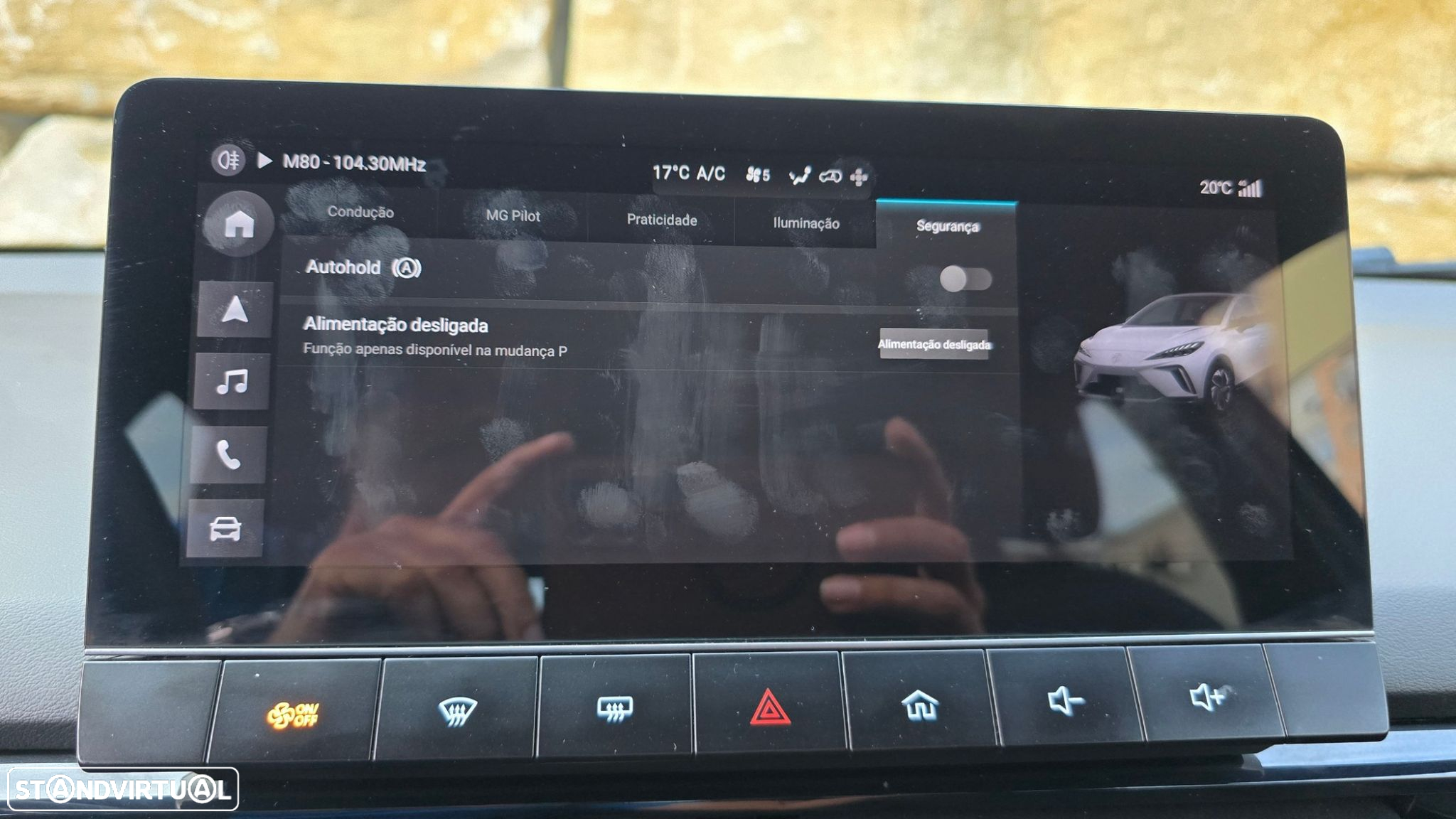 MG MG4 64 kWh Luxury - 28