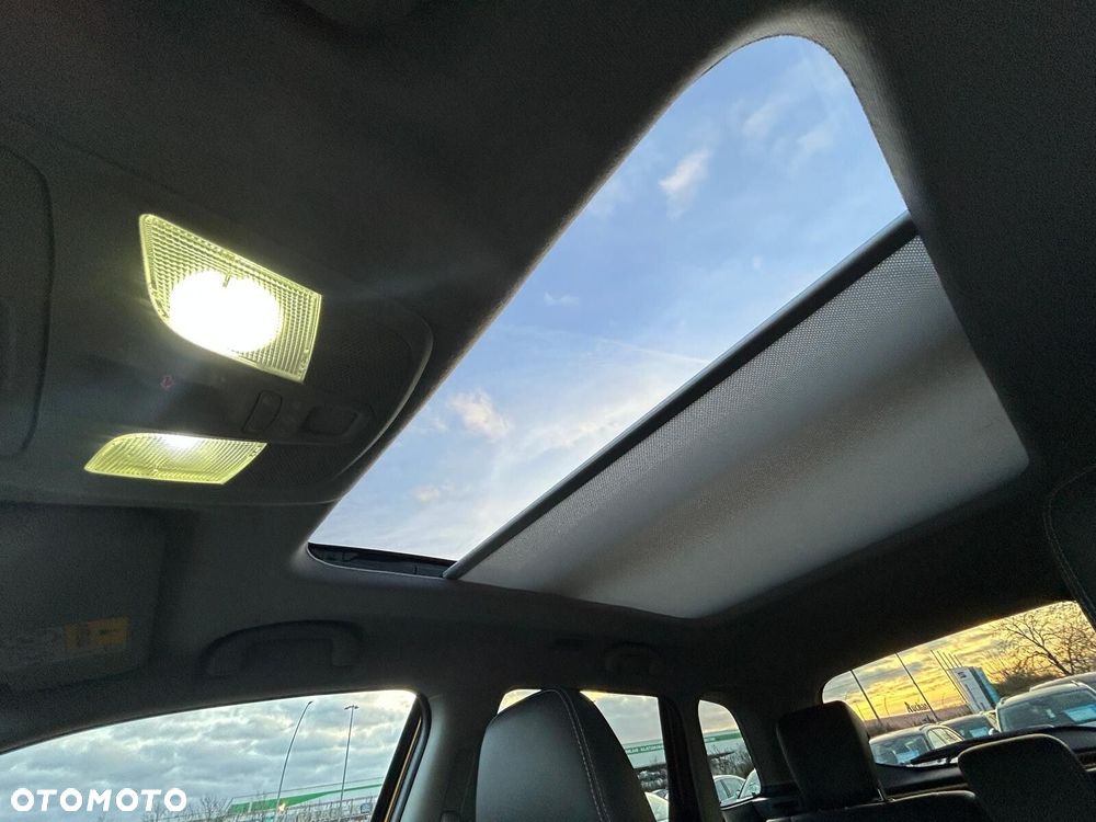 Suzuki Vitara 1.4 Boosterjet XLED Sun 4WD - 37