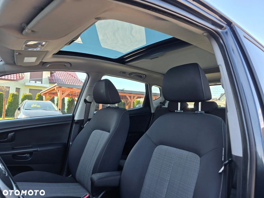 Kia Venga 1.4 CVVT Titanium Collection - 5