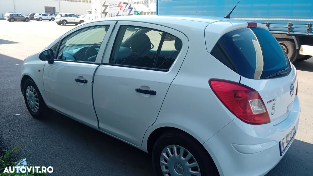 Opel Corsa 1.3 CDTI Enjoy - 3