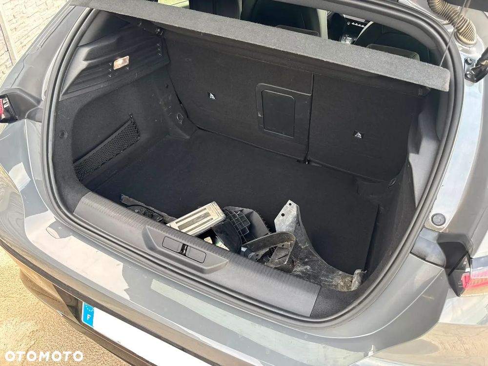 Peugeot 308 BlueHDi 130 EAT8 GT - 22