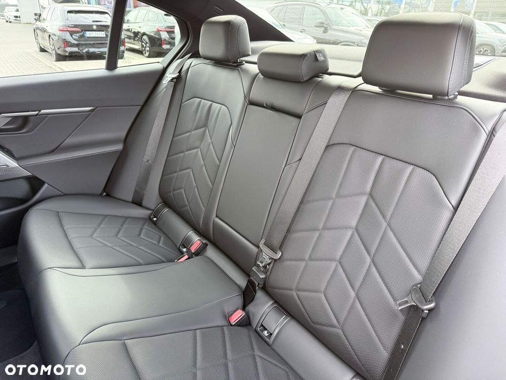 BMW Seria 5 - 24