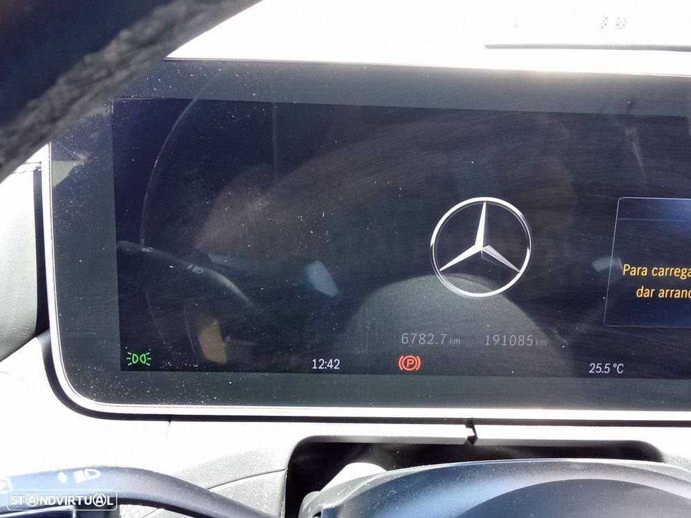 Mercedes-Benz C 220 d AMG Line — fotografia 20