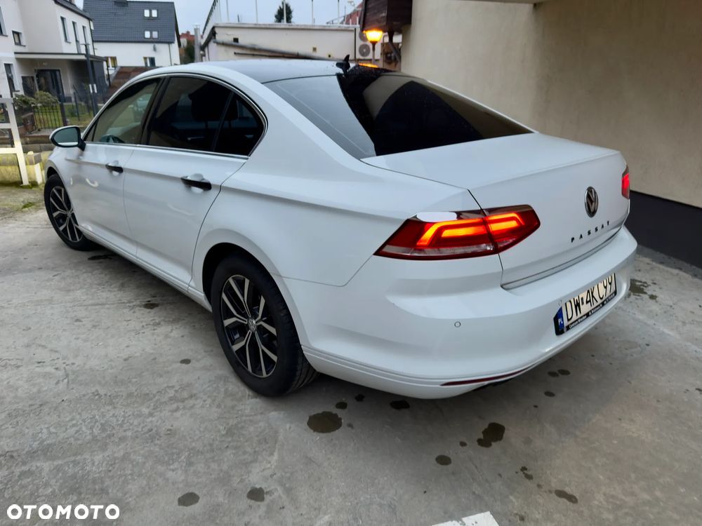 Volkswagen Passat - 3