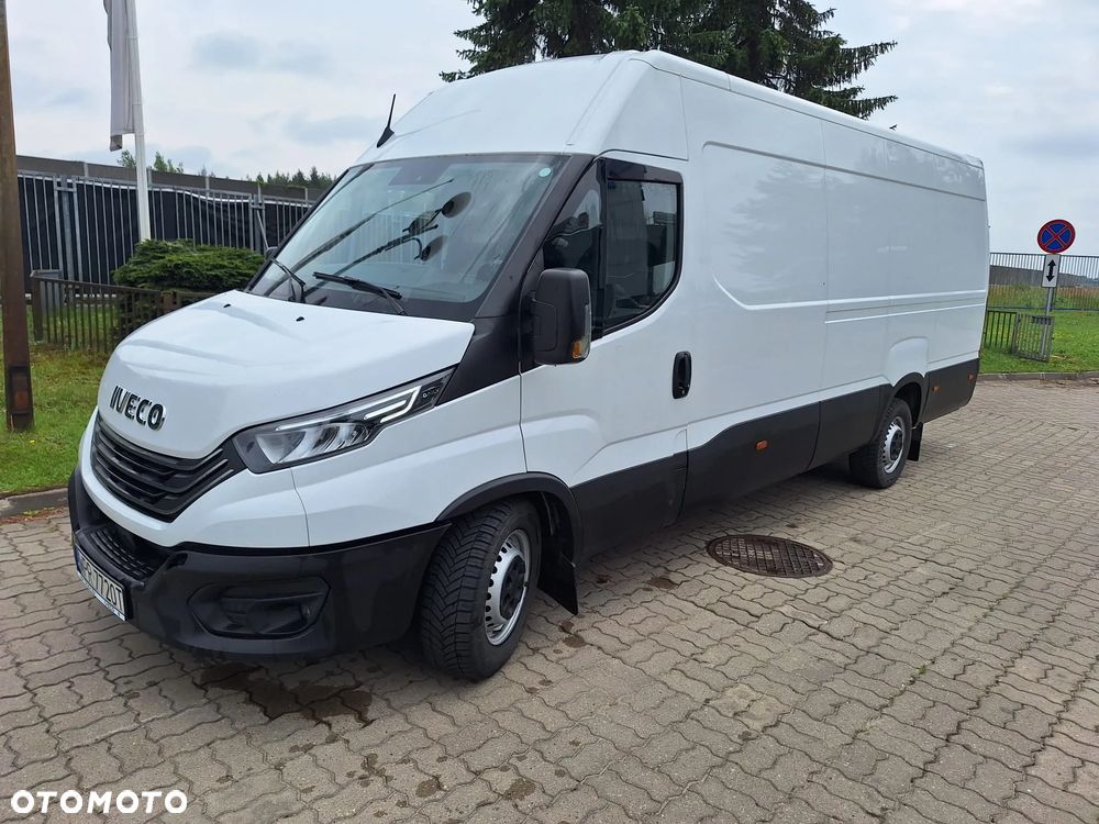 Iveco Daily 35S18 HiMatic furgon 16m blaszak automat FV23% MAXI 8HP - 10