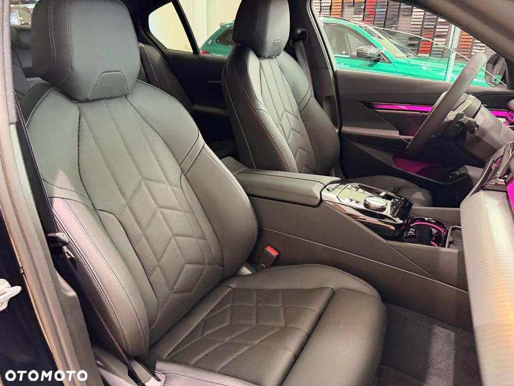 BMW Seria 5 540d xDrive mHEV M Sport - 9