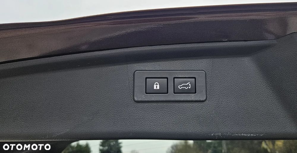 Subaru Outback 2.5i Exclusive - 30
