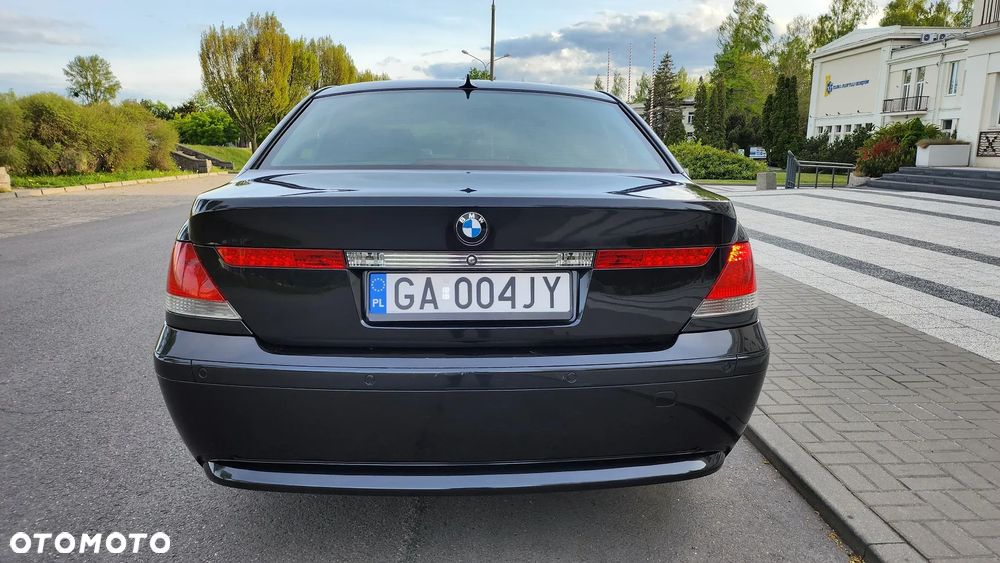 BMW Seria 7 740d - 8