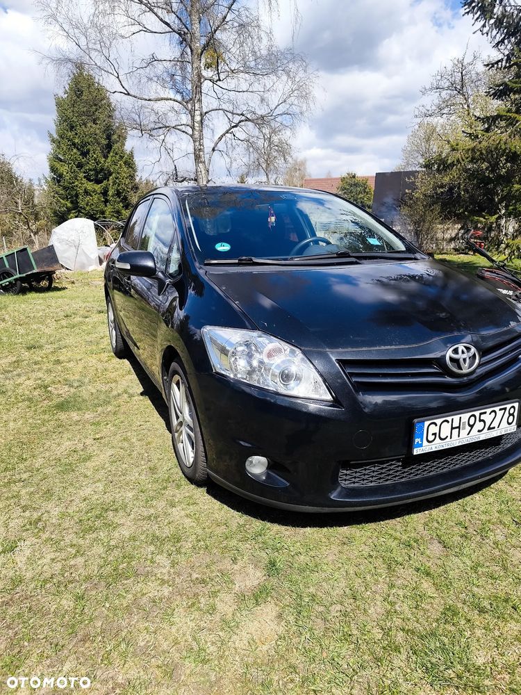 Toyota Auris 2.0 D-4D - 1
