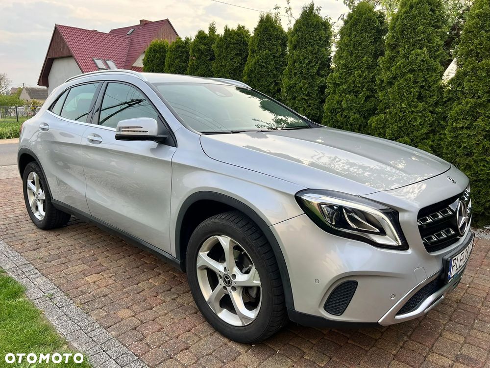 Mercedes-Benz GLA 200 d 7G-DCT AMG Line - 12