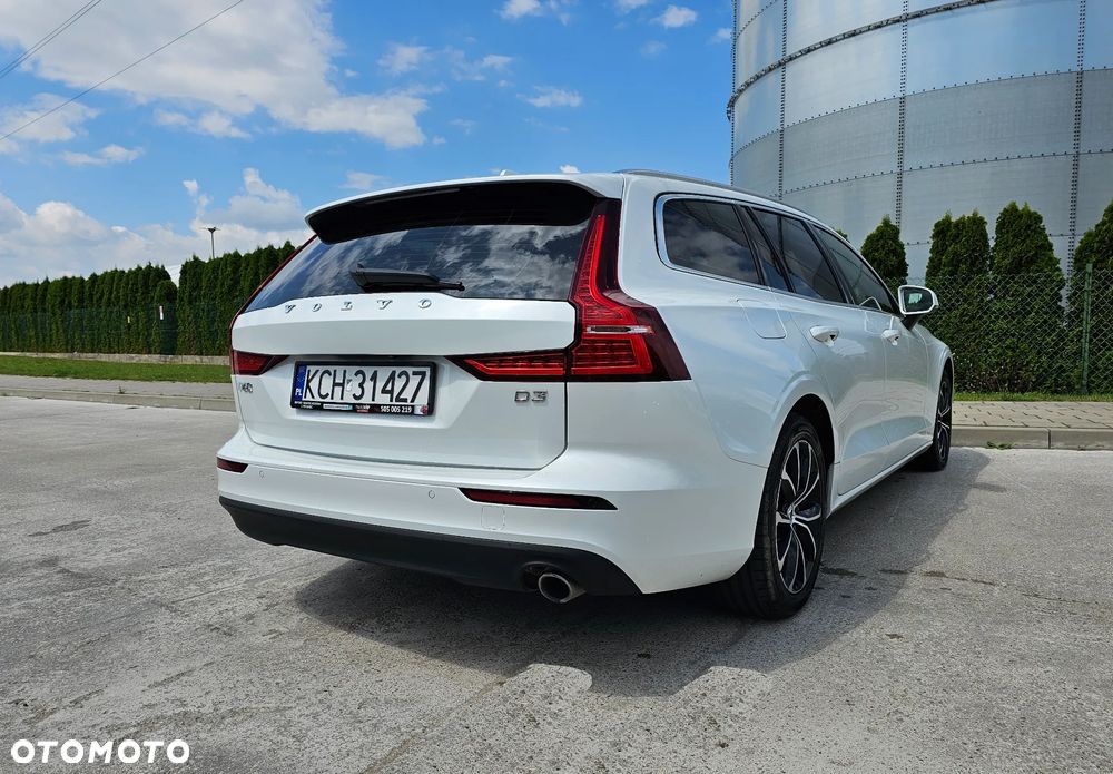 Volvo V60 D3 Momentum Pro - 3